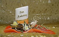 schraege Stumpenkerze 60/120 orange ZUM HOCHZEITSTAG
